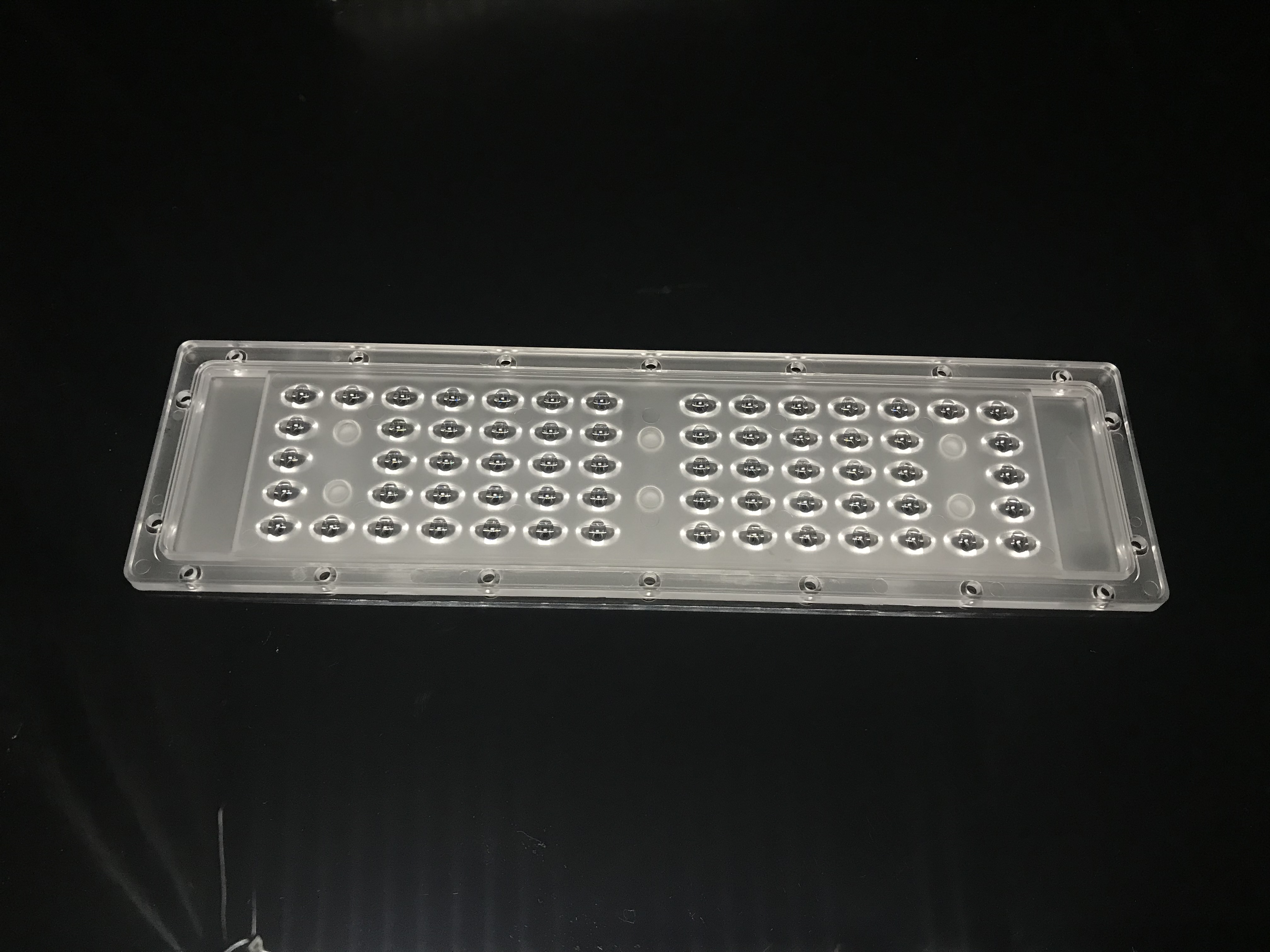 Lente de holofote 250x74-64H1-60°