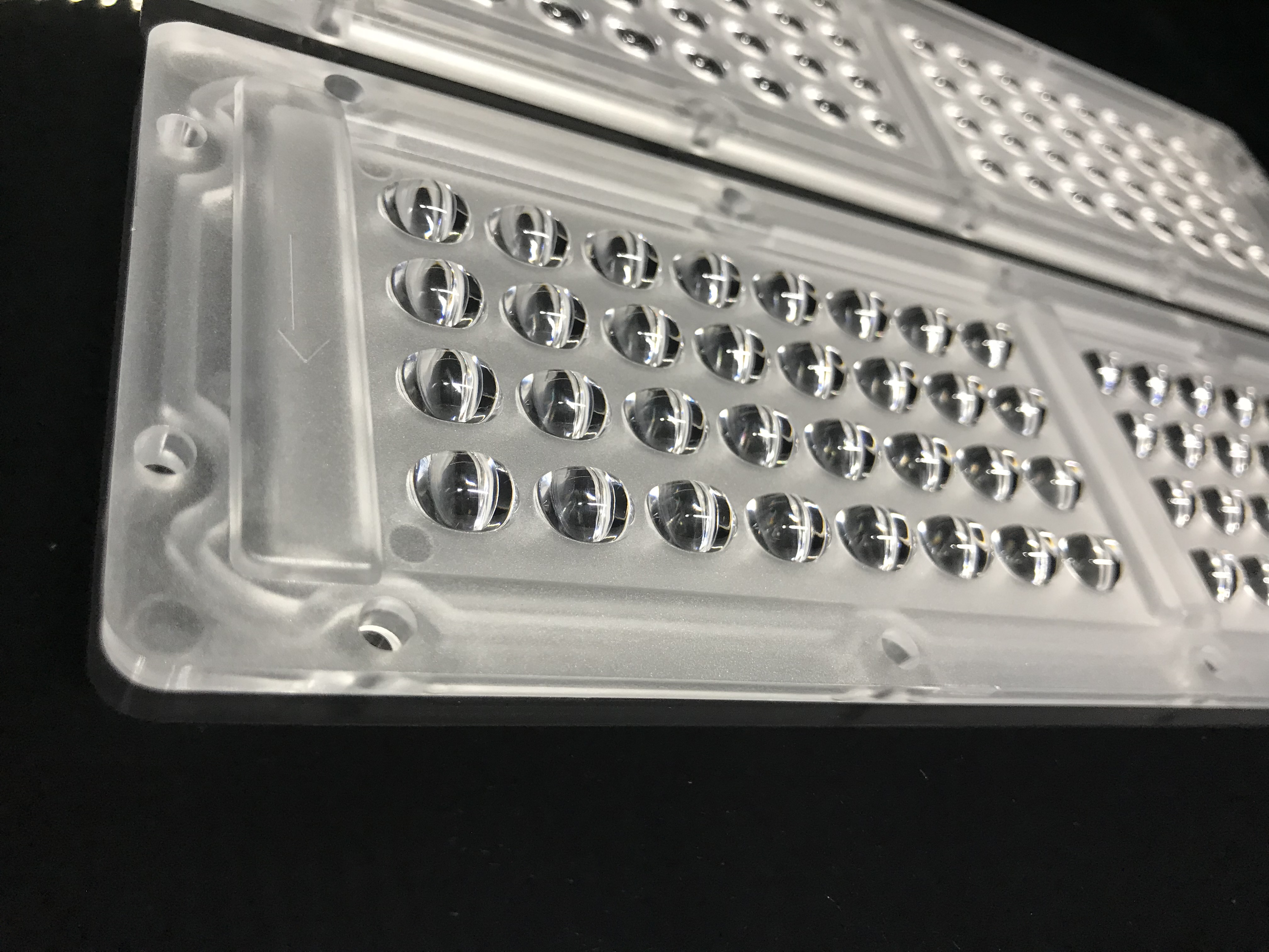 Lente de holofote 250x74-64H1-60°